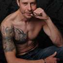 Sexy Inland Empire body builder, age 26, looking for fun and hot sex!